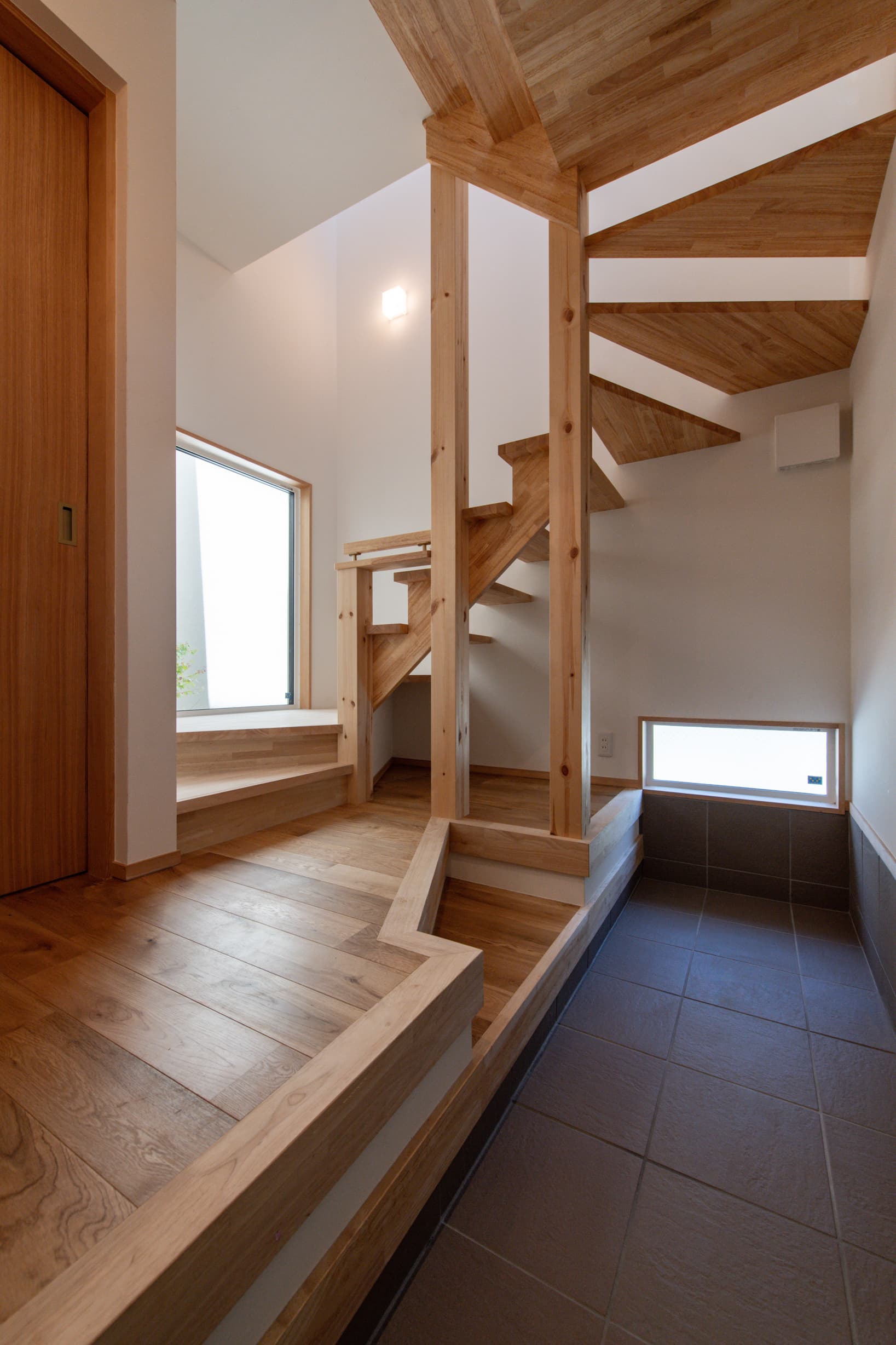 mhouse-3.jpg