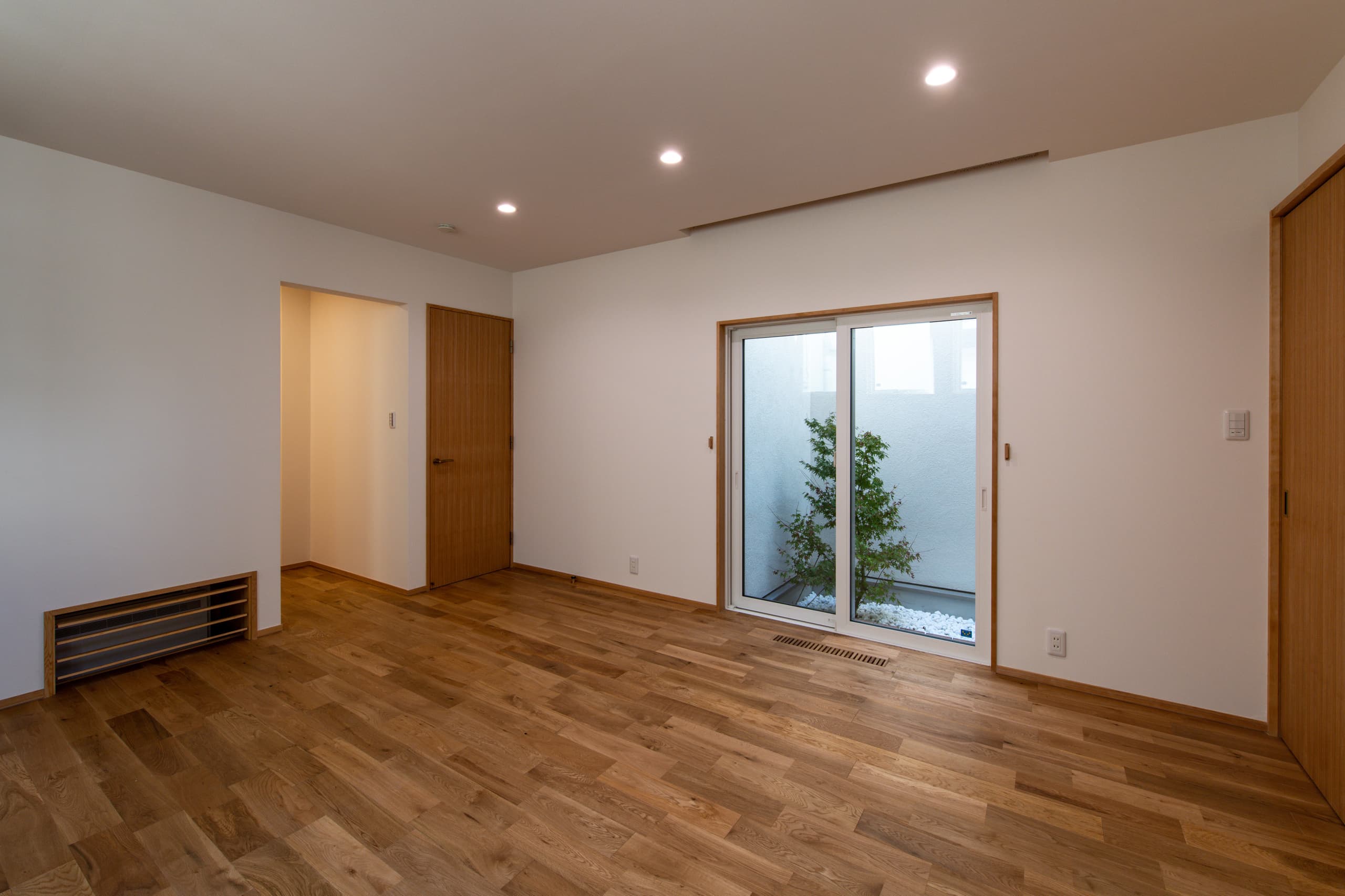 mhouse-4.jpg